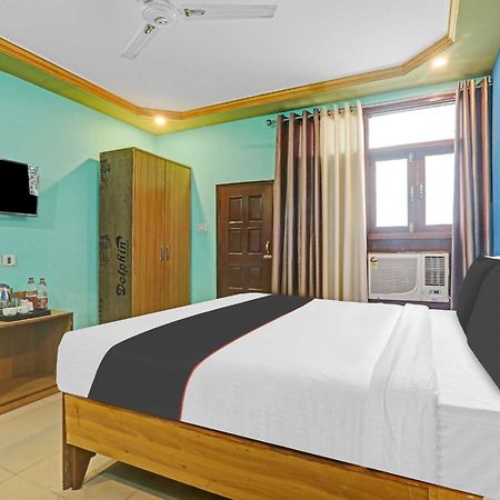 Collection O Premier Near Hazratganj Hotel Lucknow Bagian luar foto