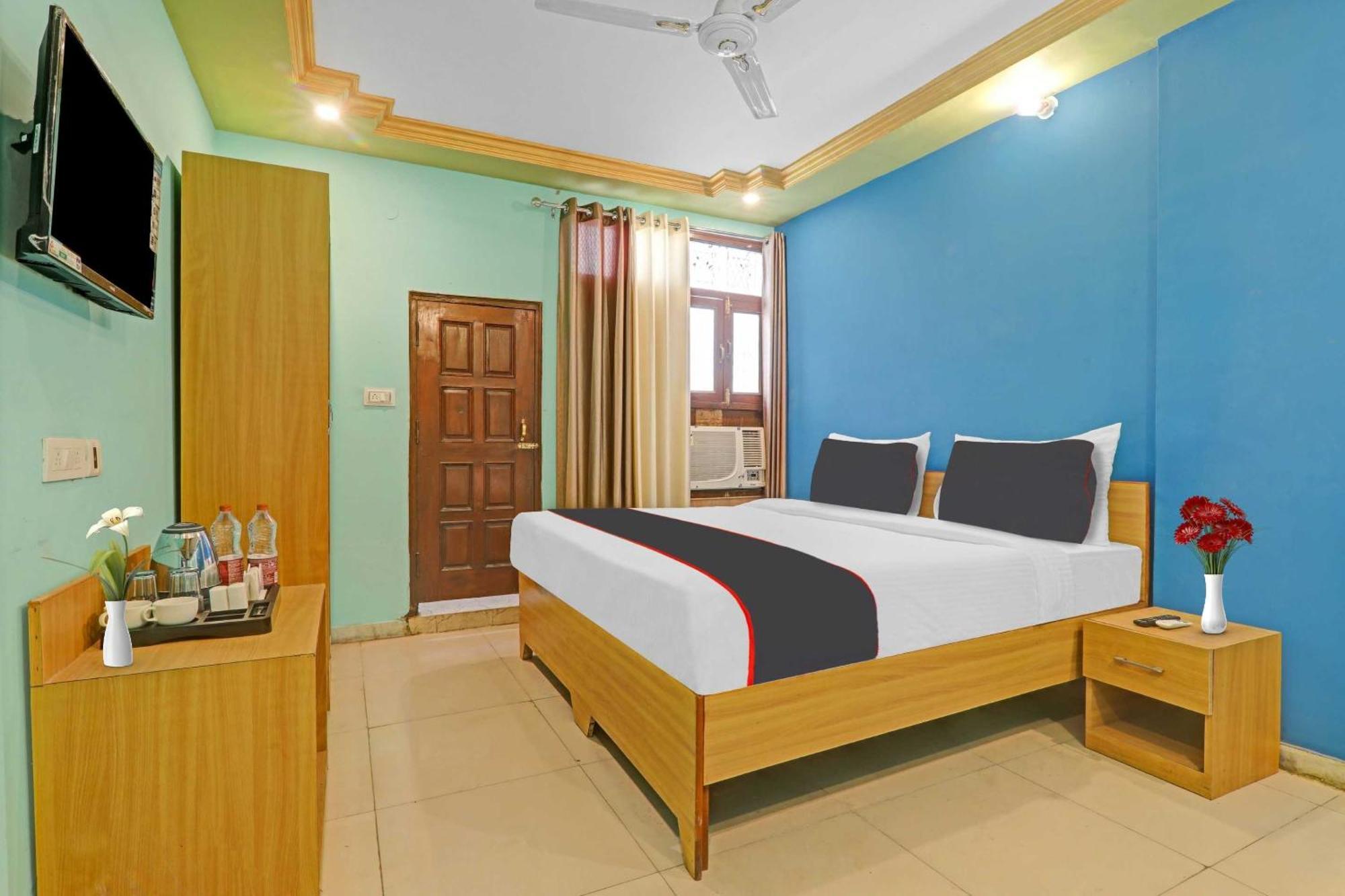 Collection O Premier Near Hazratganj Hotel Lucknow Bagian luar foto