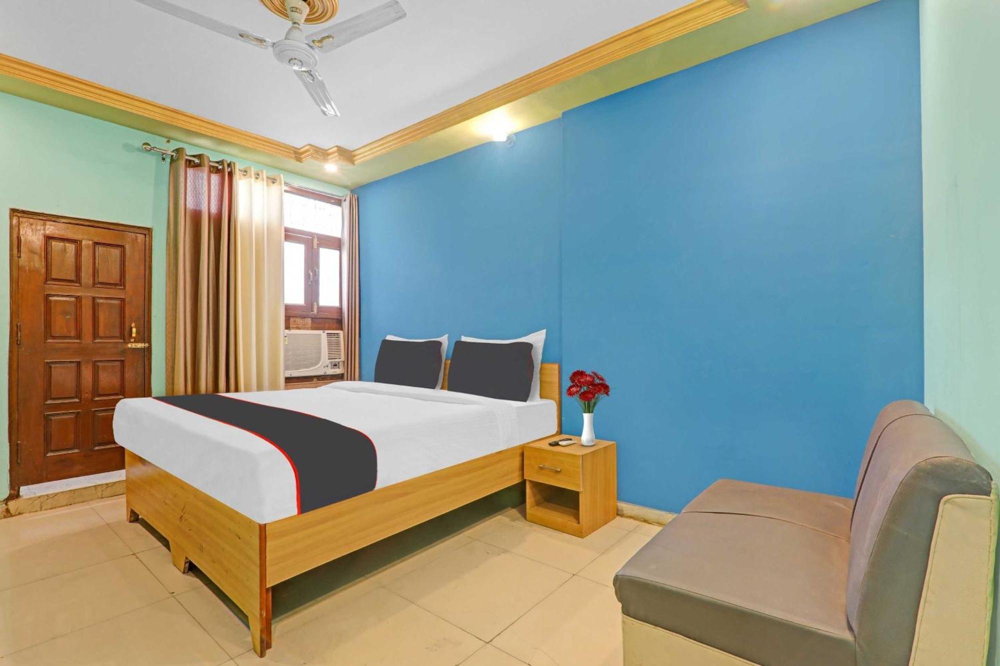 Collection O Premier Near Hazratganj Hotel Lucknow Bagian luar foto