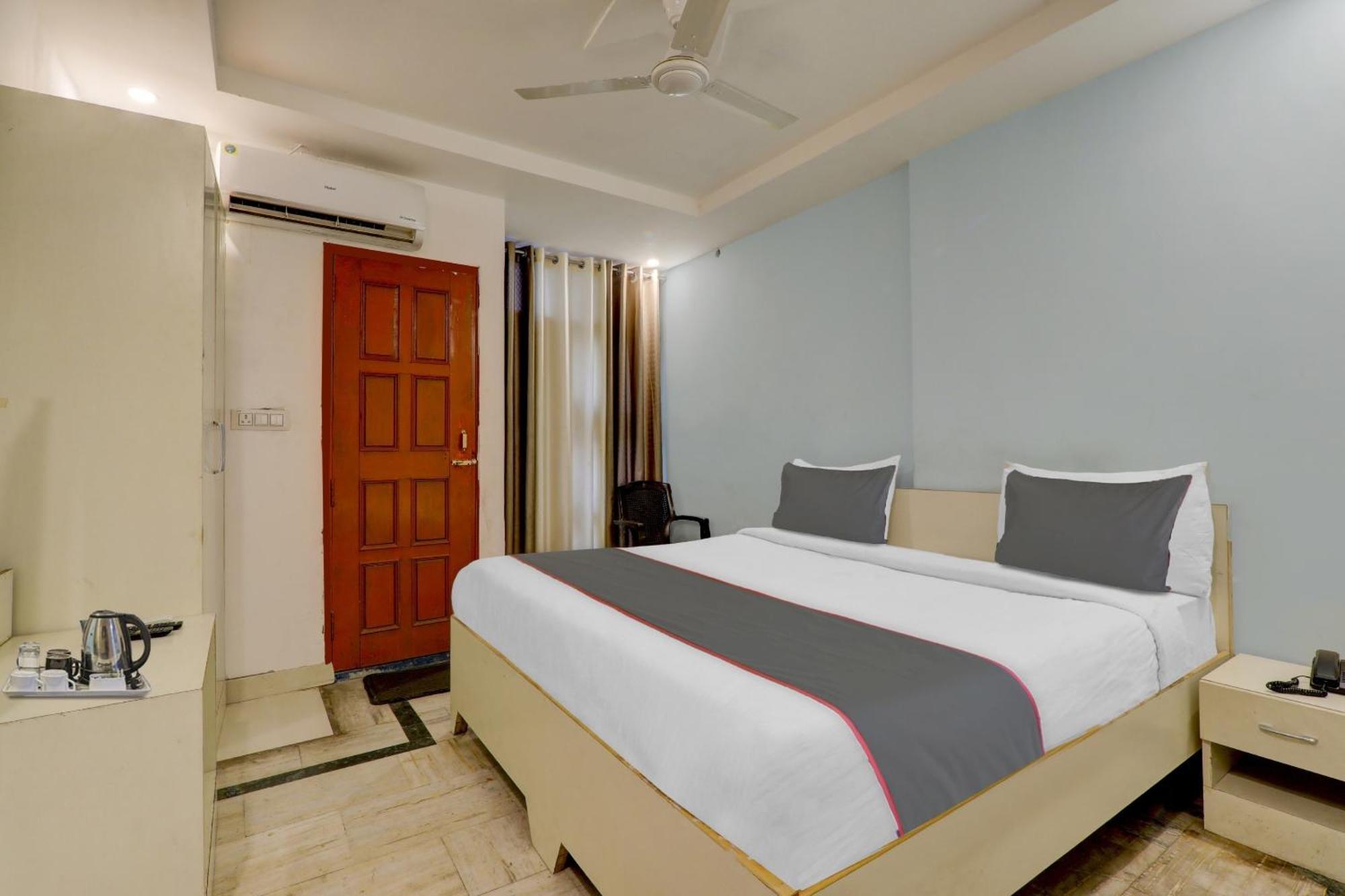 Collection O Premier Near Hazratganj Hotel Lucknow Bagian luar foto