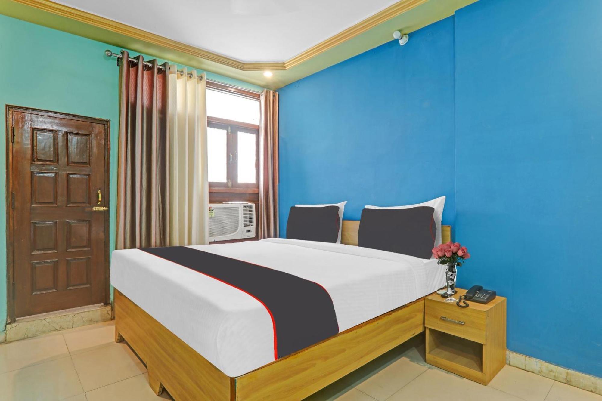 Collection O Premier Near Hazratganj Hotel Lucknow Bagian luar foto