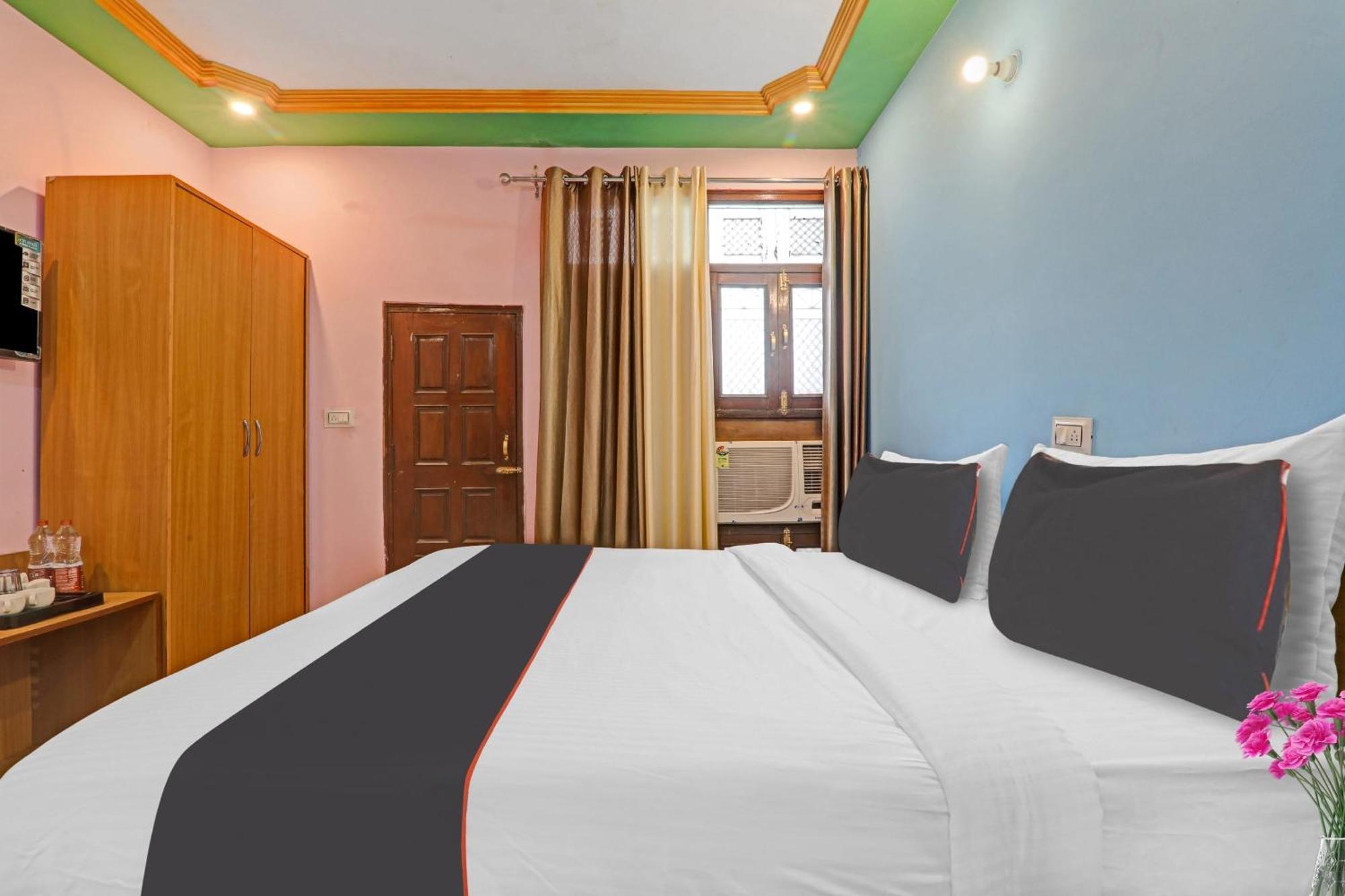 Collection O Premier Near Hazratganj Hotel Lucknow Bagian luar foto