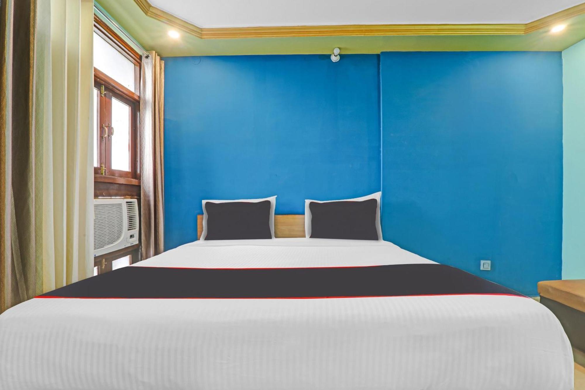 Collection O Premier Near Hazratganj Hotel Lucknow Bagian luar foto